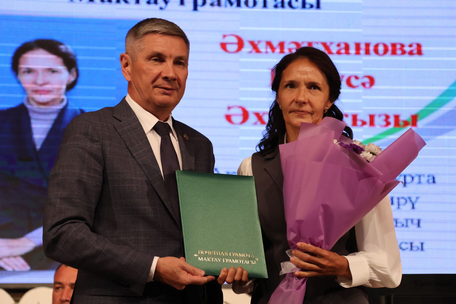 Зур фоторепортаж: Яңа уку елына — яңа таләпләр