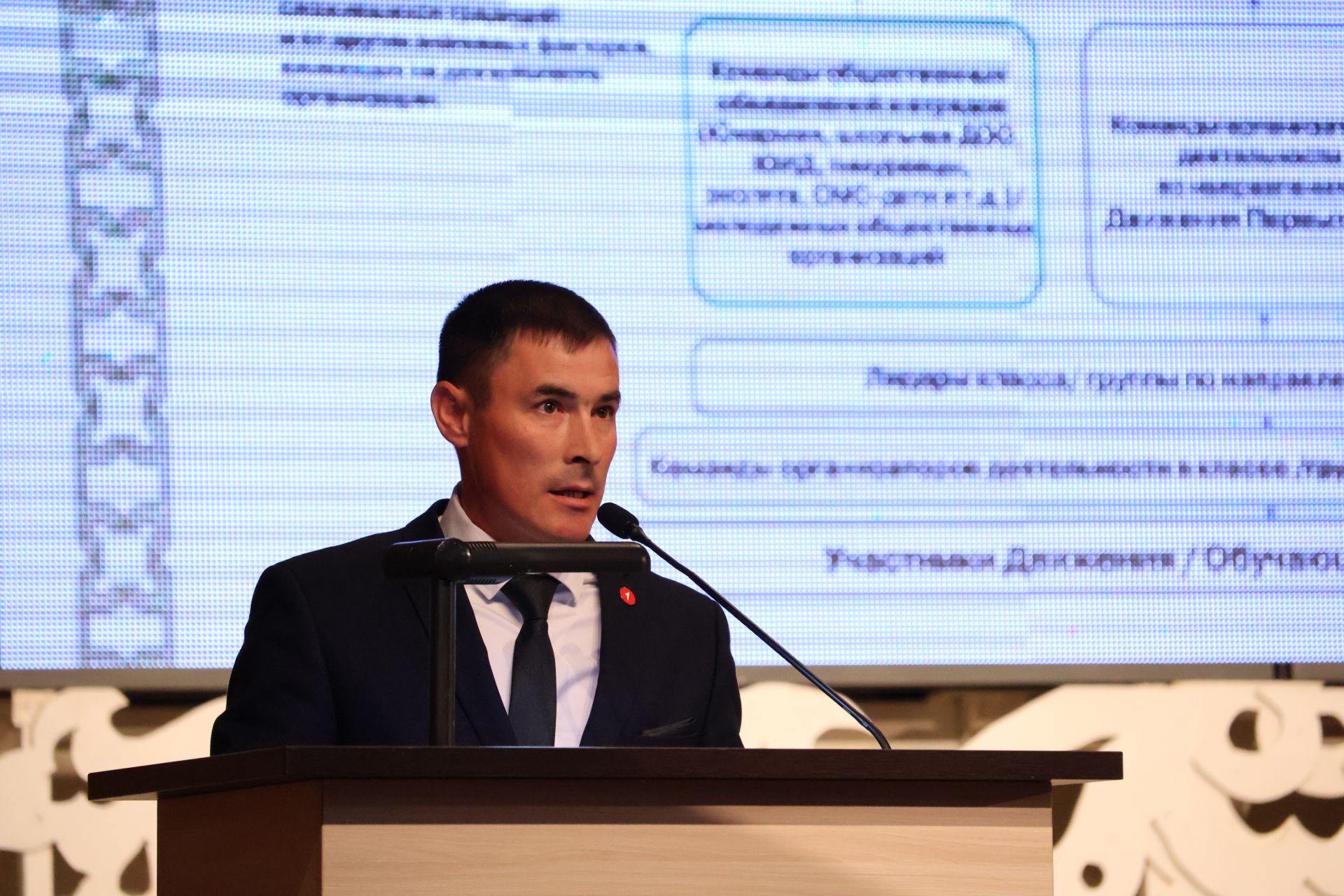 Зур фоторепортаж: Яңа уку елына — яңа таләпләр