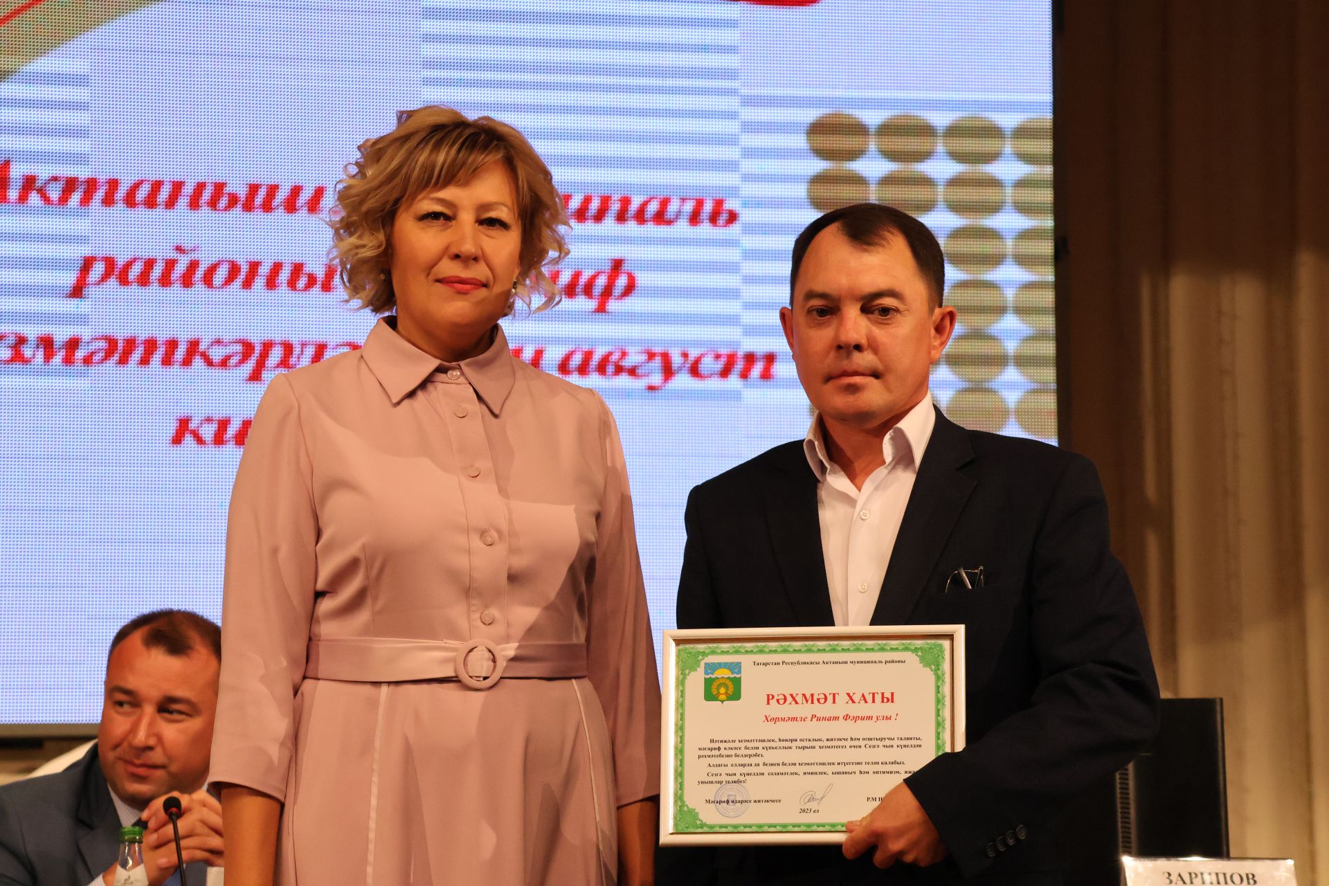 Зур фоторепортаж: Яңа уку елына — яңа таләпләр
