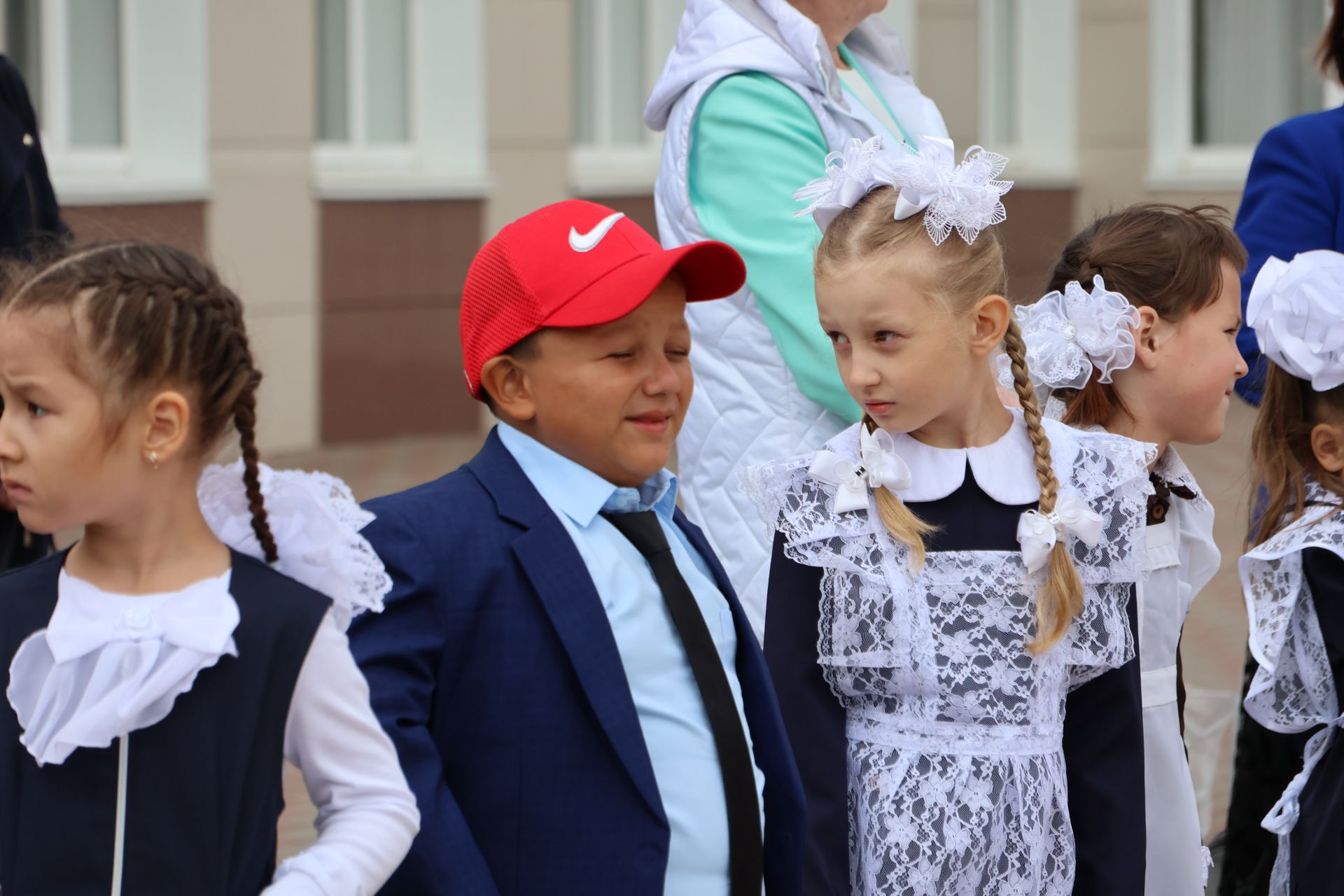 Зур фоторепортаж: Яңа уку елына — яңа таләпләр