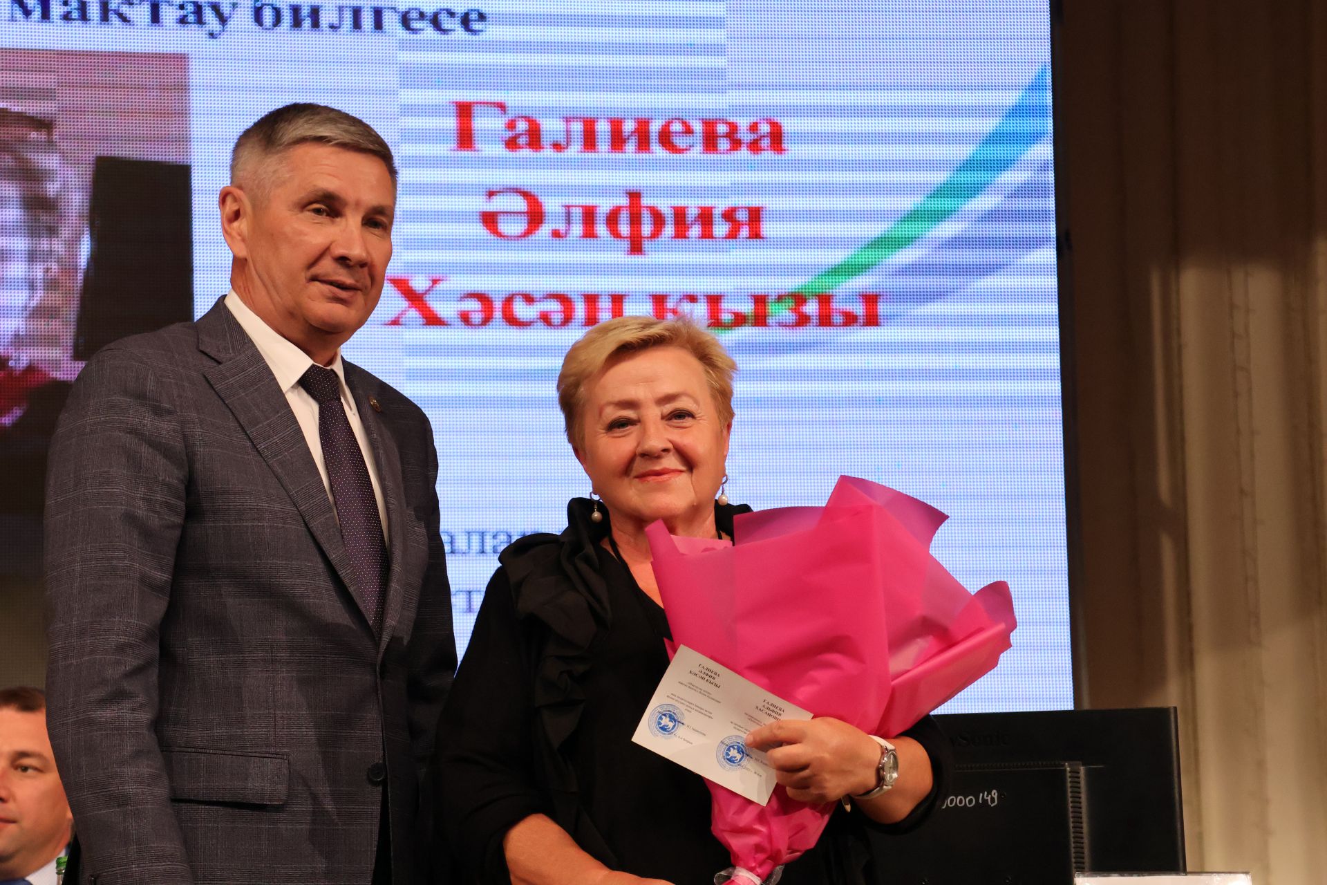Зур фоторепортаж: Яңа уку елына — яңа таләпләр