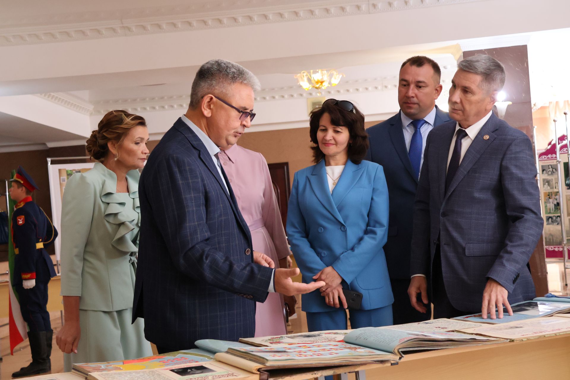 Зур фоторепортаж: Яңа уку елына — яңа таләпләр