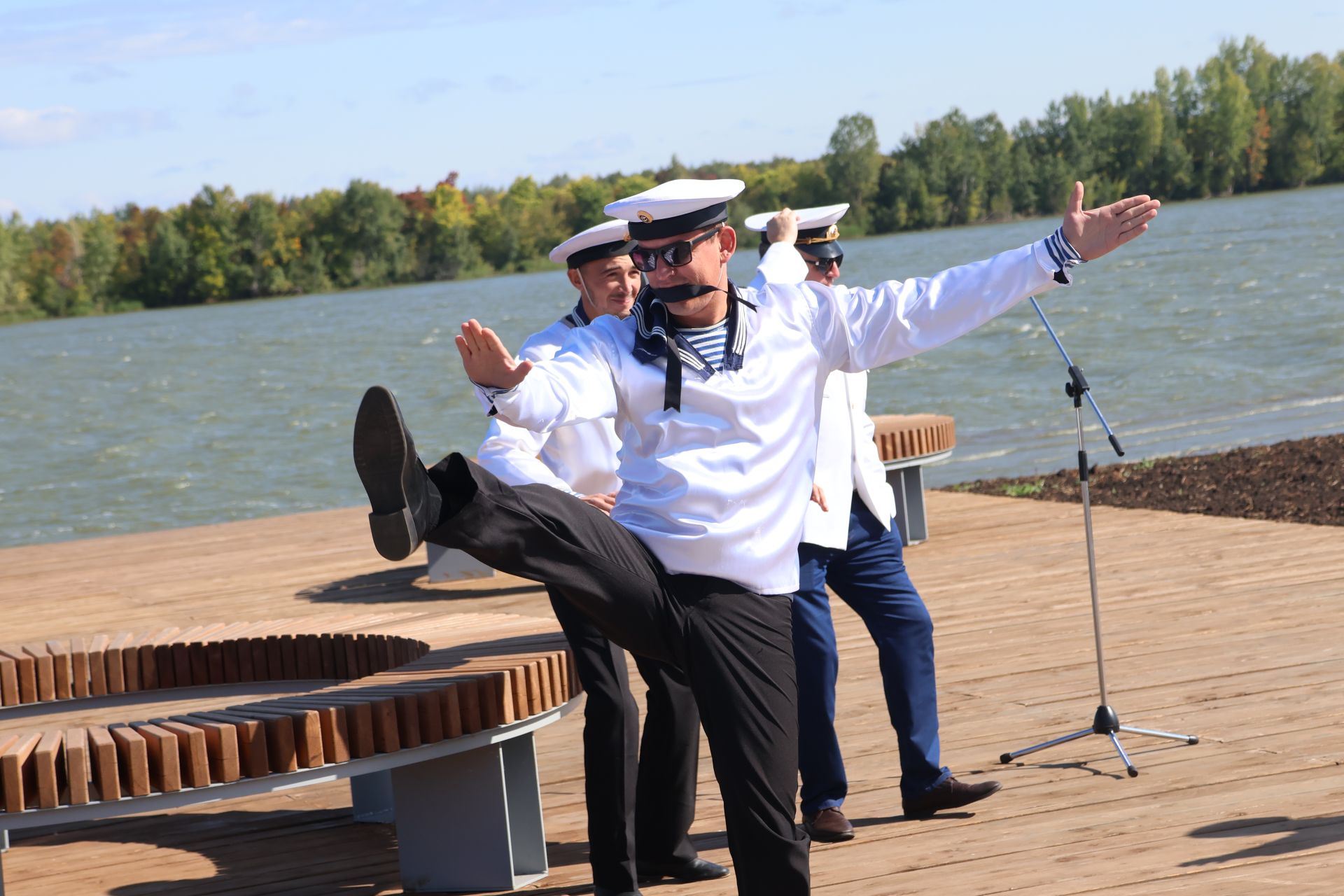 Чәчәк ат, Республикам!(махсус фоторепортаж)