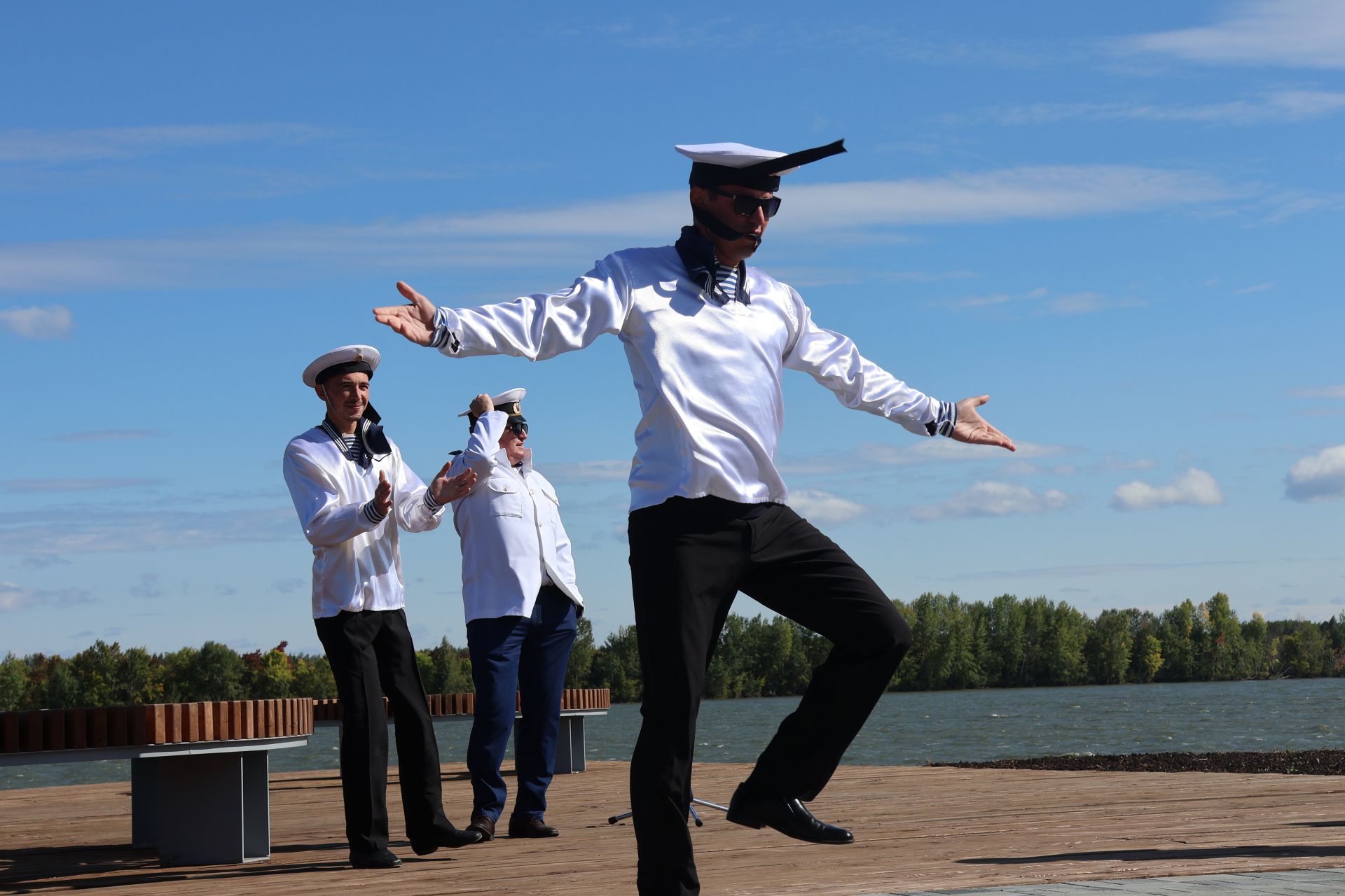 Чәчәк ат, Республикам!(махсус фоторепортаж)