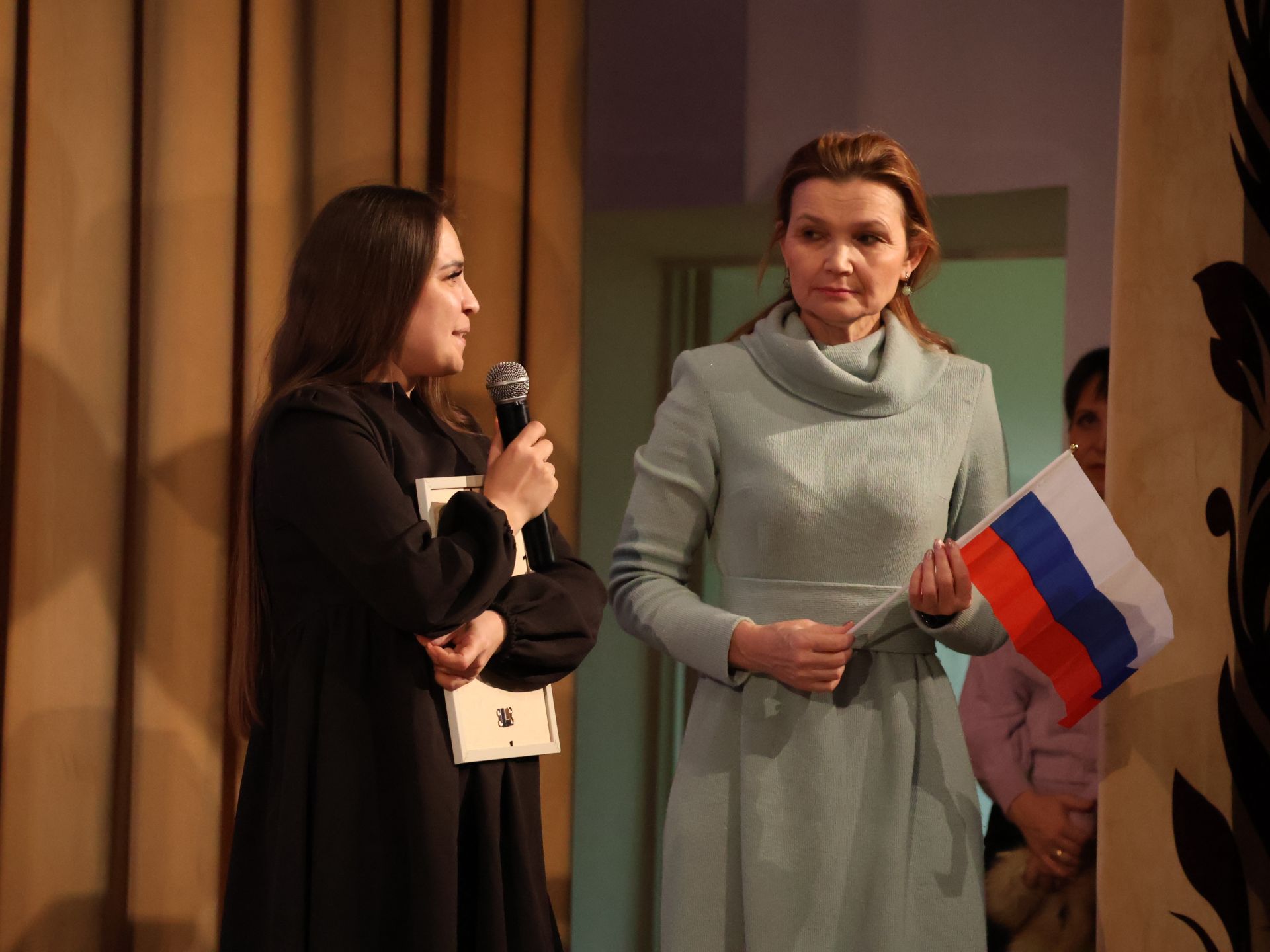 "Без бергә!" хәйрия концертыннан безнең фоторепортаж