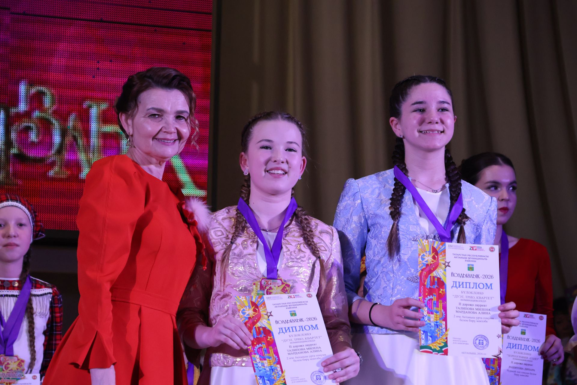 Актаныш күгендә яңа йолдызлар: "Йолдызлык-2026" эстрада фестивале Гала-концертыннан безнең репортаж