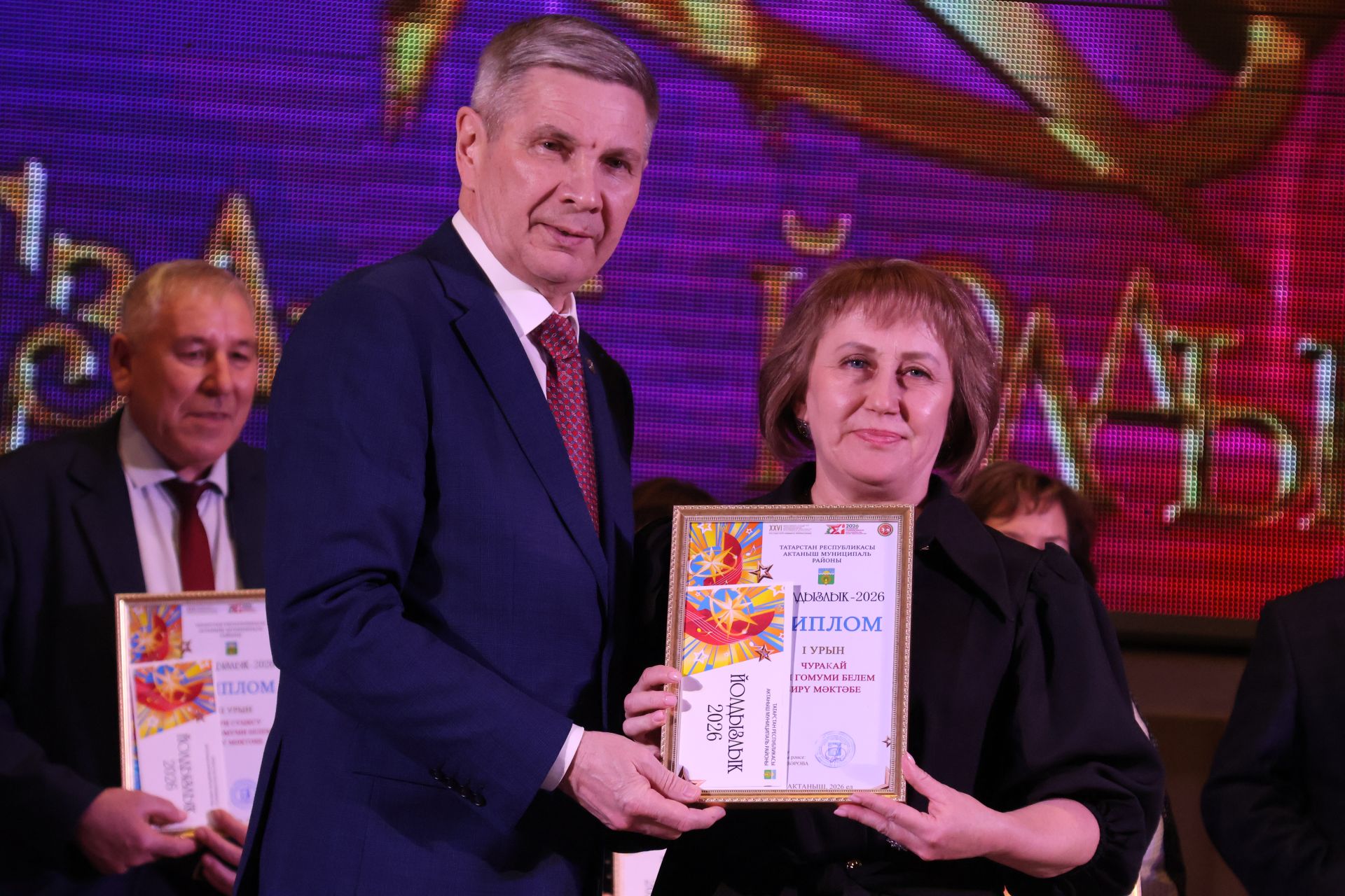 Актаныш күгендә яңа йолдызлар: "Йолдызлык-2026" эстрада фестивале Гала-концертыннан безнең репортаж