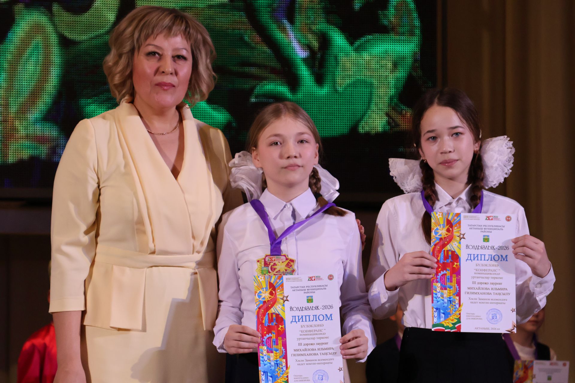 Актаныш күгендә яңа йолдызлар: "Йолдызлык-2026" эстрада фестивале Гала-концертыннан безнең репортаж