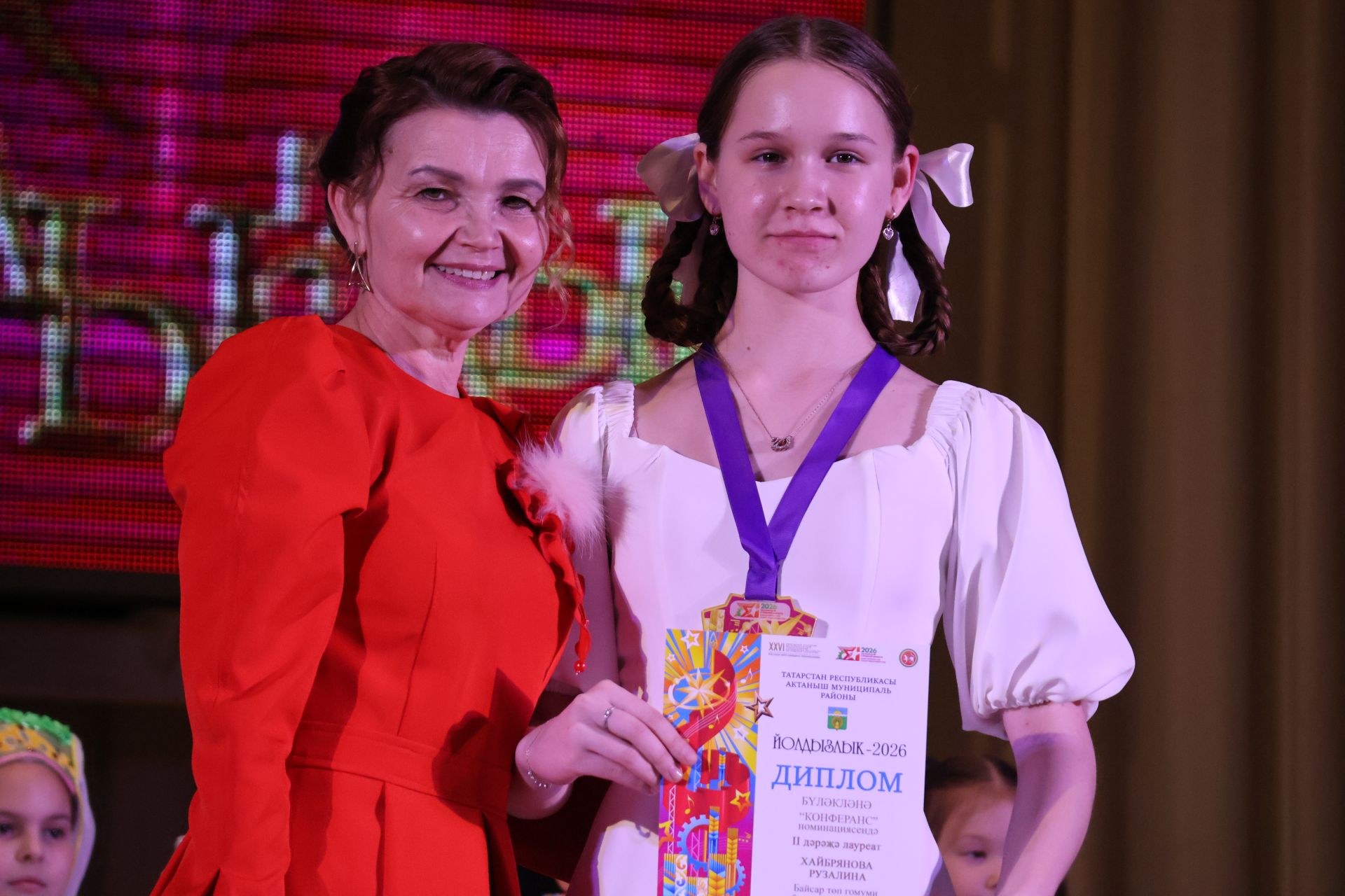 Актаныш күгендә яңа йолдызлар: "Йолдызлык-2026" эстрада фестивале Гала-концертыннан безнең репортаж