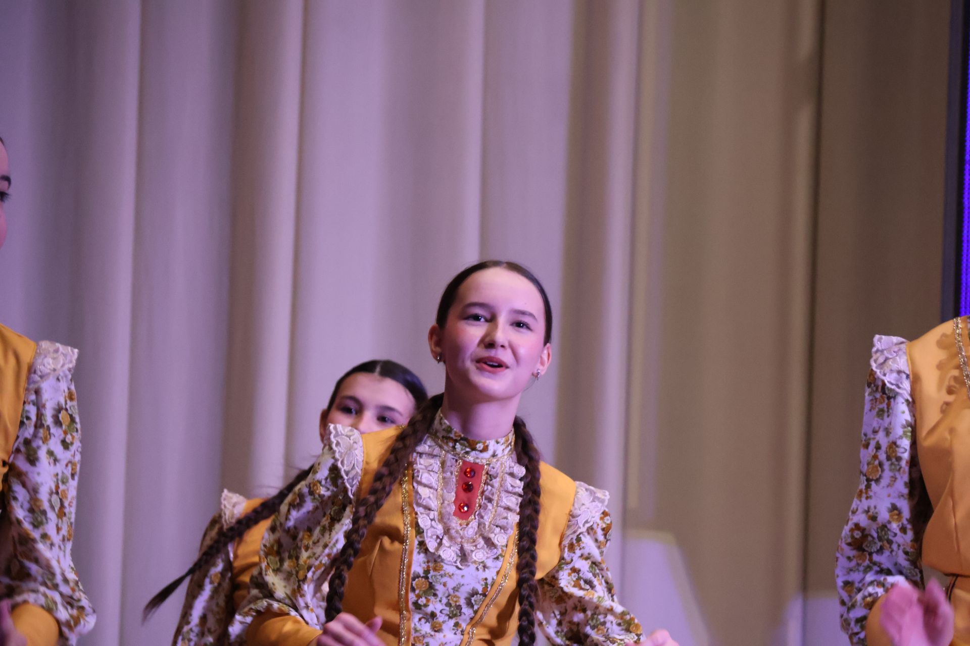 Актаныш күгендә яңа йолдызлар: "Йолдызлык-2026" эстрада фестивале Гала-концертыннан безнең репортаж
