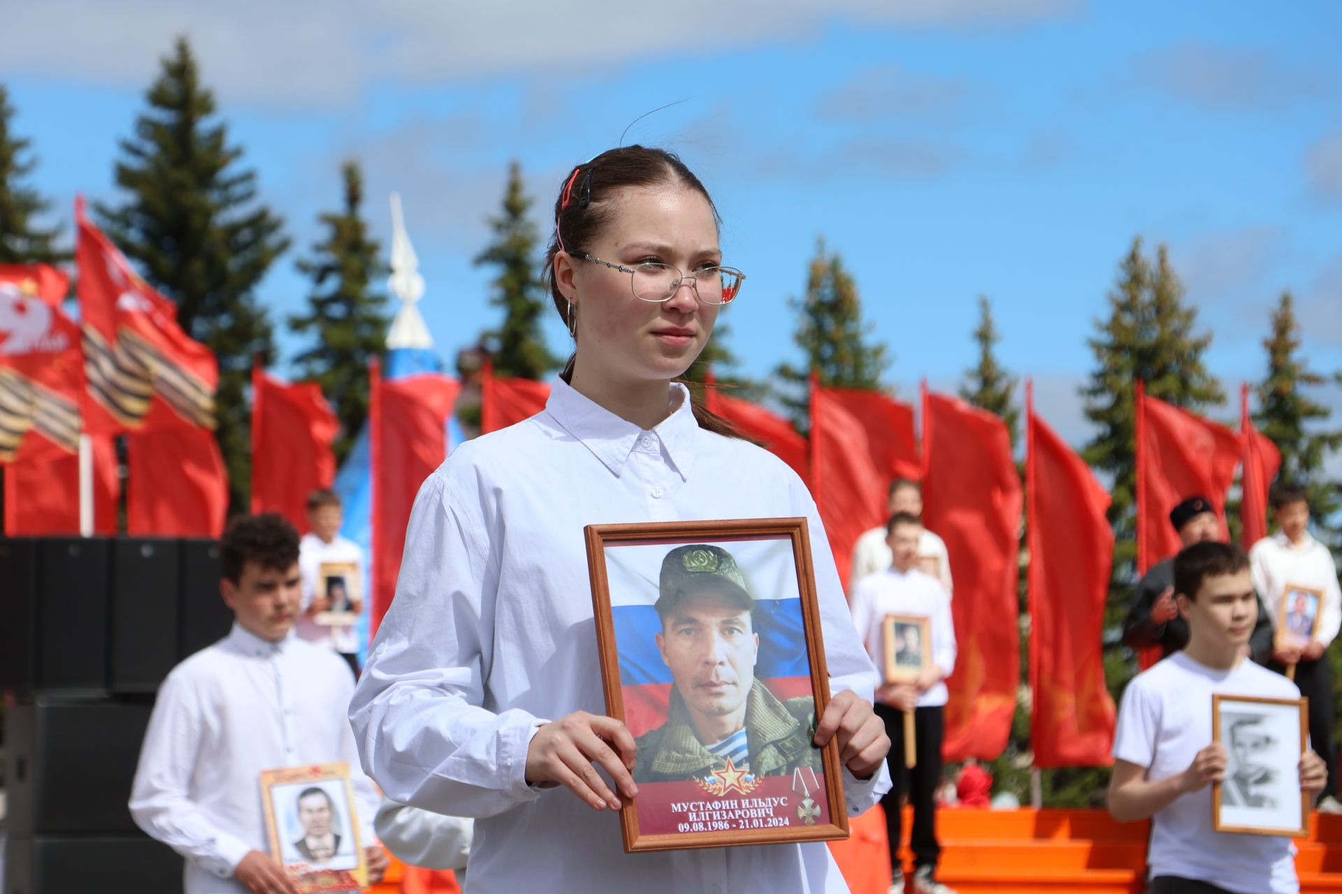 Актанышта Бөек Җиңү бәйрәменнән безнең фоторепортаж