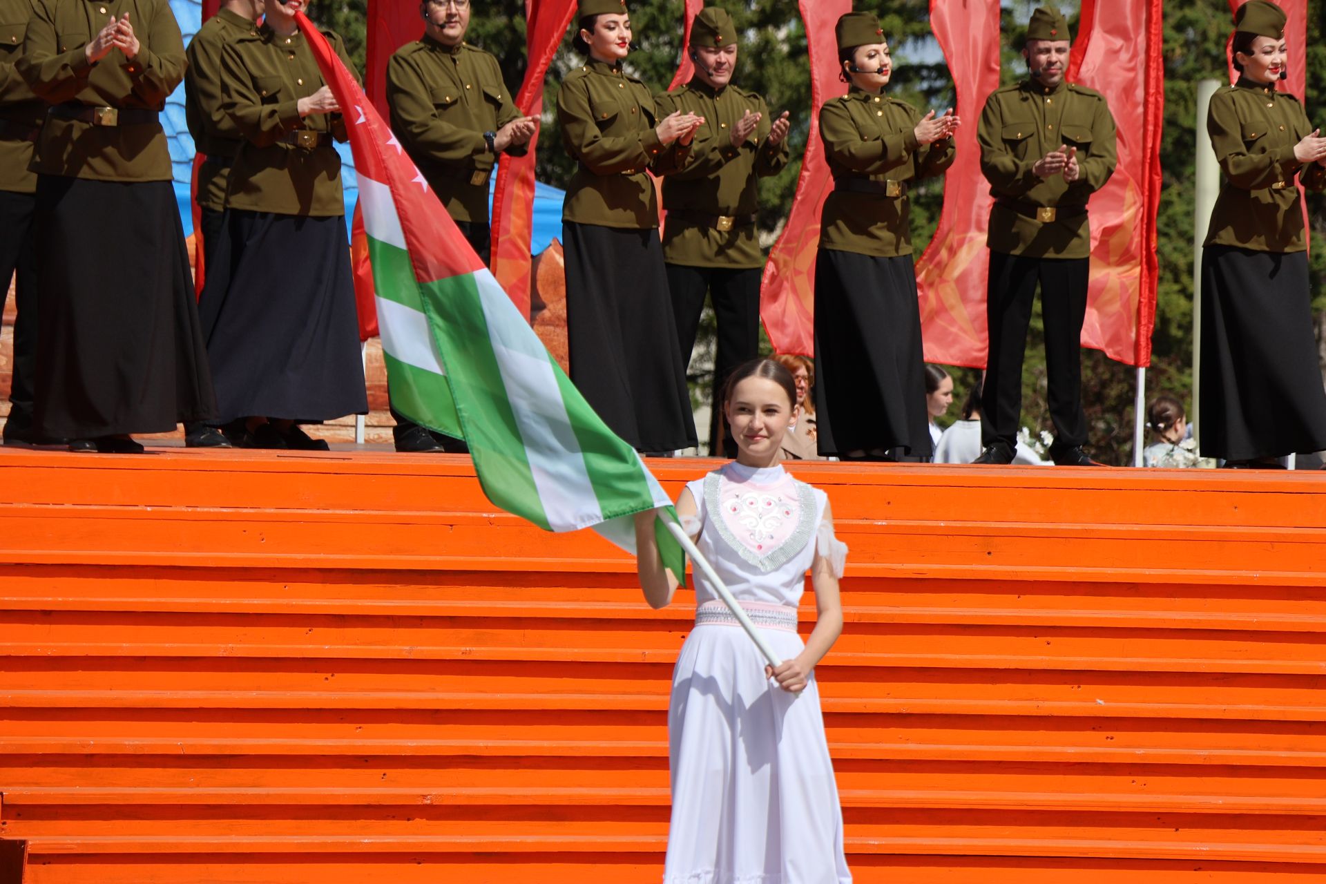Актанышта Бөек Җиңү бәйрәменнән безнең фоторепортаж