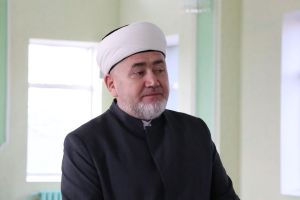 Равил хәзрәт Зөфәров: «Иң мөһим бурычыбыз — кешеләргә дөрес дини белем бирү»