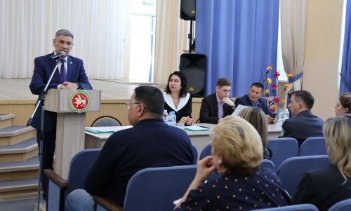Икмәкне үстерә һәм файдасын күрә белергә кирәк: Бүген районыбызда авыл хуҗалыгы тармагы буенча республикакүләм укулар уза