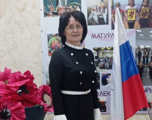 Әтәс мәктәбе директоры киңәшчесе-Бөтенроссия конкурсы призеры