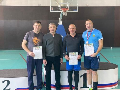 Муниципаль хезмәткәрләр спартакиадасы җиңүчеләрен хөрмәтләүдән фоторепортаж