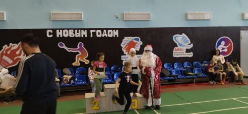 Кыш бабай призын откан иң оста бадминтончылар белән танышыгыз