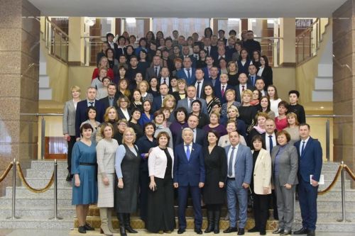 Актанышның мәгариф җитәкчеләре Дәүләт Советында «Парламент дәресләре-2023» темасы буенча сөйләшүдә катнашты