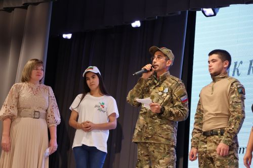 «Ак күгәрчен» хәйрия концертыннан кергән акчалар авыр яралыларга медикаментлар алу өчен тотылачак (фотолар, видео)