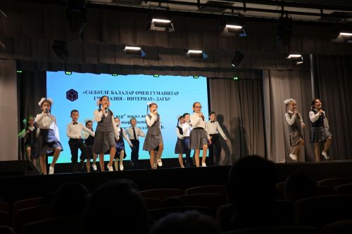 «Ак күгәрчен» хәйрия концертыннан кергән акчалар авыр яралыларга медикаментлар алу өчен тотылачак (фотолар, видео)