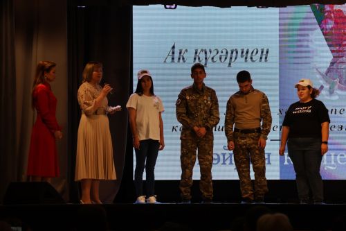«Ак күгәрчен» хәйрия концертыннан кергән акчалар авыр яралыларга медикаментлар алу өчен тотылачак (фотолар, видео)