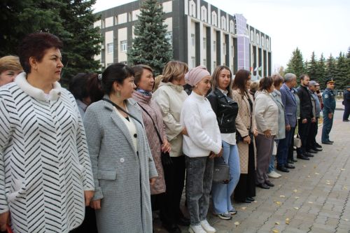 Төшке аш алдыннан хакимияттә эшләүчеләрне эвакуацияләделәр