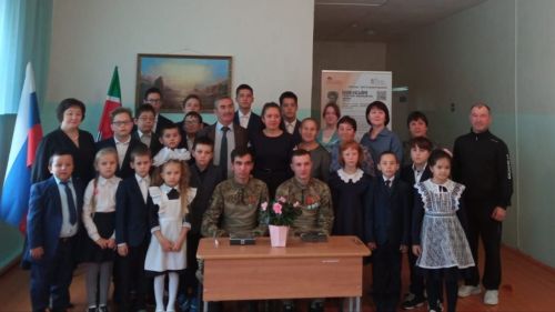 Чалманарат мәктәбендә СВОдан кайткан батырлар белән очраштылар