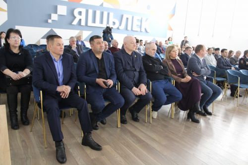 Районыбызның иң олы җирлегендә халык җыены узды