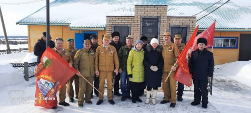 ХАТ КИЛДЕ ПОЧТАГА: Караталда Әфган һәм Чечня яугирләре белән матур кичә