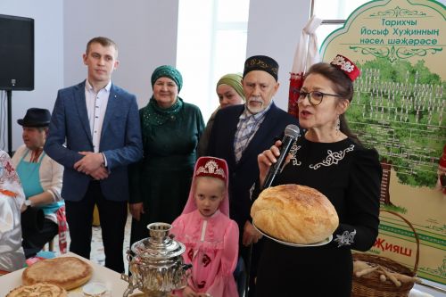 Үткәндә күзең булса, киләчәктә үзең булырсың: Шәҗәрәләрдә – гаилә тарихлары