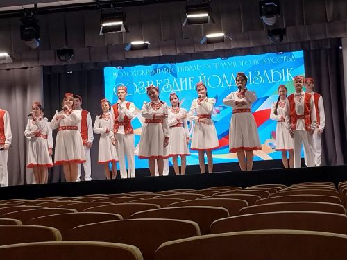 Районыбызның мәктәп һәм балалар бакчалары йолдызчыкларын «Йолдызлык»ка сайлыйлар (фотолар)