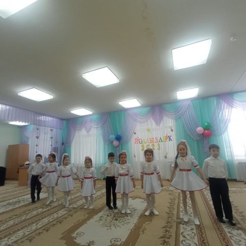 Районыбызның мәктәп һәм балалар бакчалары йолдызчыкларын «Йолдызлык»ка сайлыйлар (фотолар)