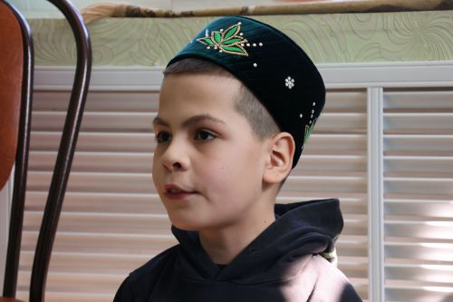 БАЛАЛАР ДИНГӘ ТАРТЫЛА, НАМАЗ УКЫРГА ЯРАТА