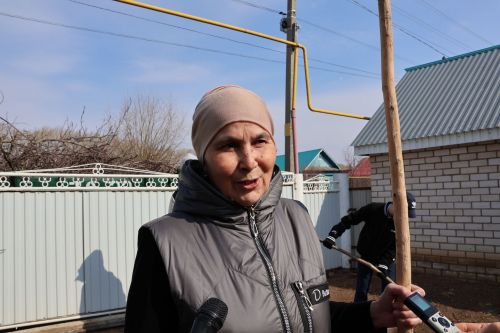 Яңа Әлем мәктәбе волонтерлары хәрби операциядәге райондашыбызның әнисен шефлыкка алды
