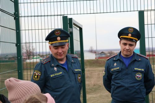 Янгын сагы хезмәткәрләре Уразай һәм Такталачык авылы халкы белән профилактик әңгәмә үткәрде