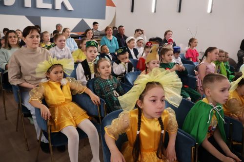 Бүген сөекле Тукаебызның туган көне: Бәйрәм чарасыннан безнең репортаж (фотолар)