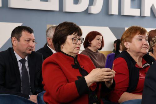 Актанышка «Алдынгылар хәрәкәте»нең Татарстан бүлекчәсе җитәкчесе Тимур Сөләйманов килде (фотолар)
