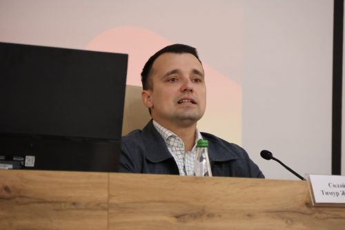 Актанышка «Алдынгылар хәрәкәте»нең Татарстан бүлекчәсе җитәкчесе Тимур Сөләйманов килде (фотолар)