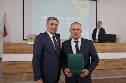 Актанышка «Алдынгылар хәрәкәте»нең Татарстан бүлекчәсе җитәкчесе Тимур Сөләйманов килде (фотолар)