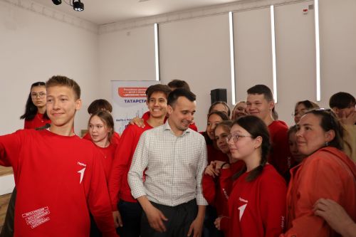 Актанышка «Алдынгылар хәрәкәте»нең Татарстан бүлекчәсе җитәкчесе Тимур Сөләйманов килде (фотолар)