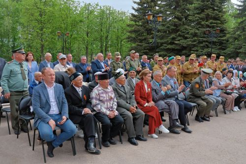 Махсус хәрби операциядә һәлак булган якташыбыз Раил Надриев- батырлык һәм горурлык үрнәге (фото һәм видео)