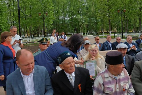 Махсус хәрби операциядә һәлак булган якташыбыз Раил Надриев- батырлык һәм горурлык үрнәге (фото һәм видео)