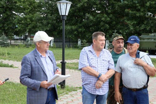 Актанышның Җиңү паркында Германиядән кайтарылган БМП