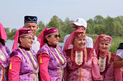 Актив тормышта яшиләр: Ветераннарга Агыйдел кичүендә ифрат күңелле(+фоторепортаж)