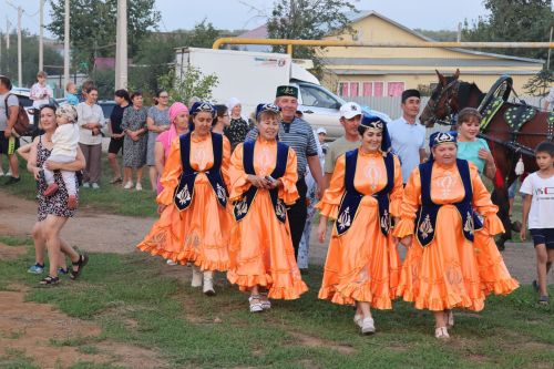 Кировта авыл халкы бердәмлеге сокландыра: Авыл бәйрәменең матурлыгы искиткеч булды