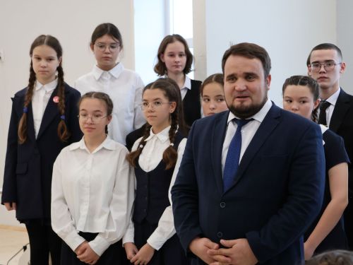 Актанышның беренче санлы мәктәбенең 1 нче сыйныф укучыларын «Россия бөркетчекләре» сафына кабул иттеләр