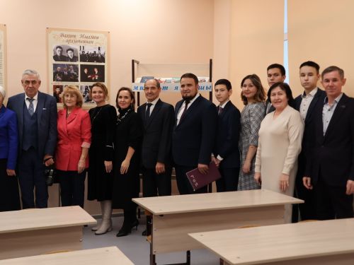 Актанышның беренче мәктәбендә якташыбыз, тарихчы- язучы Вахит Имамовка багышланган методик кабинет ачылды