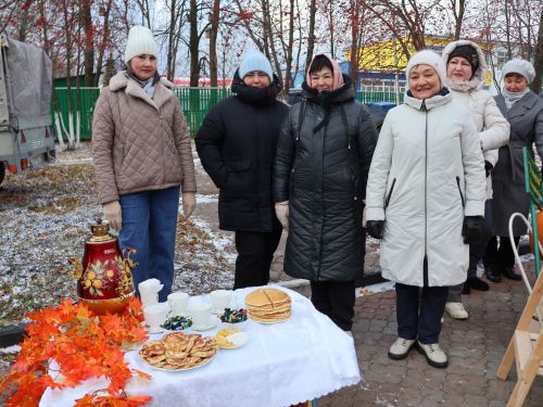 Актаныш мәктәпләре һәм балалар бакчалары Халыклар бердәмлеге көне ярминкәсендә