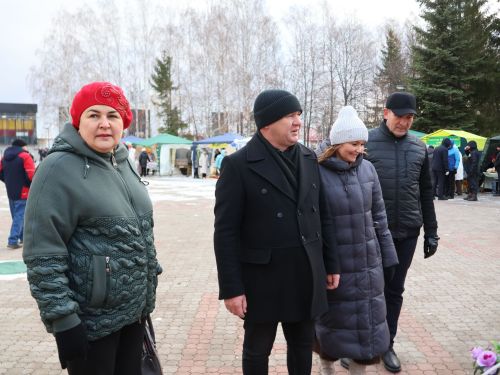 Актаныш мәктәпләре һәм балалар бакчалары Халыклар бердәмлеге көне ярминкәсендә
