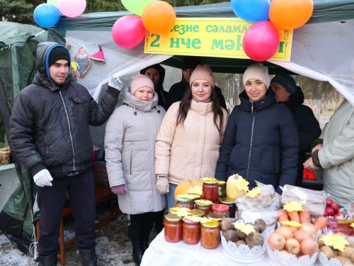 Актаныш мәктәпләре һәм балалар бакчалары Халыклар бердәмлеге көне ярминкәсендә